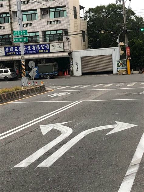 t字路口|T形路口应该怎么走 丁字路口通行规则讲解